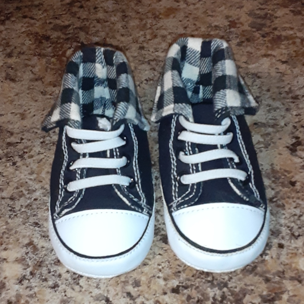 Baby shoes - Picture 2 of 3